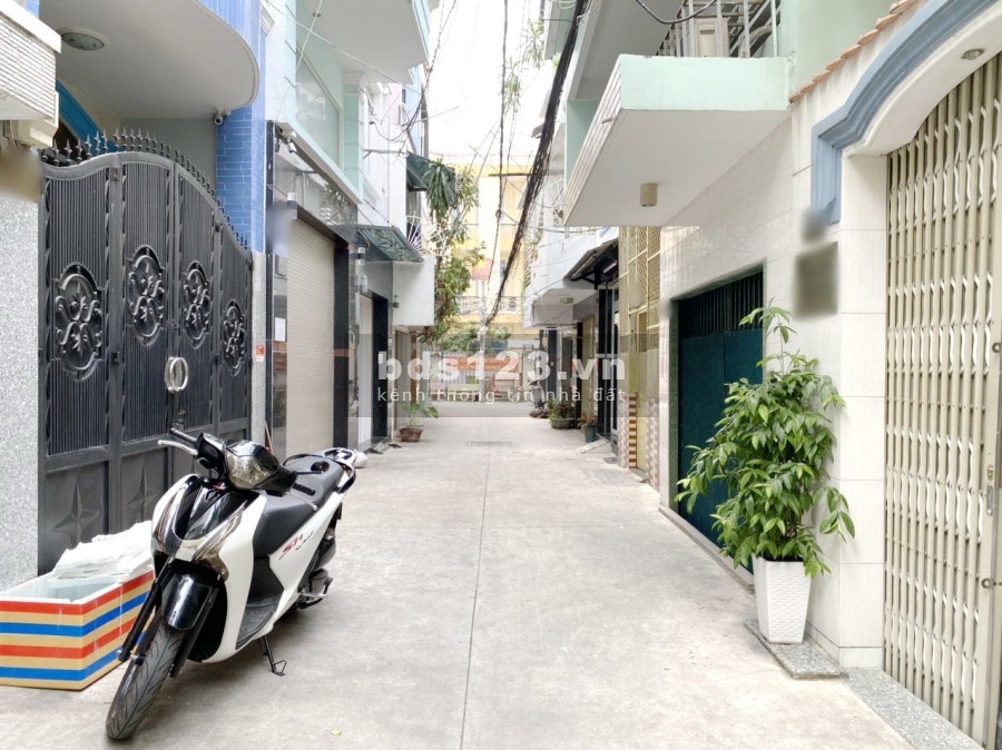 Nhà đẹp 3lầu/NH/nội thất cao cấp HXH137 Âu Dương Lân P2 Q8 Mr Hà cty BĐS Tâm Điền