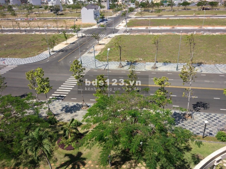 Tôi cần bán lô đất Mt Nguyễn Quý Cảnh, Phường An Phú, Quận 2. SHR, Giá 4.5 tỷ/nền 100m2. Bao công chứng