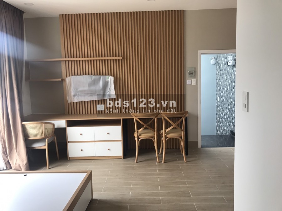 Thuê căn hộ Studio nội thất cực đẹp 904 Nguyễn Kiệm 7.5 Triệu (có thang máy, ban công) mới 100%
