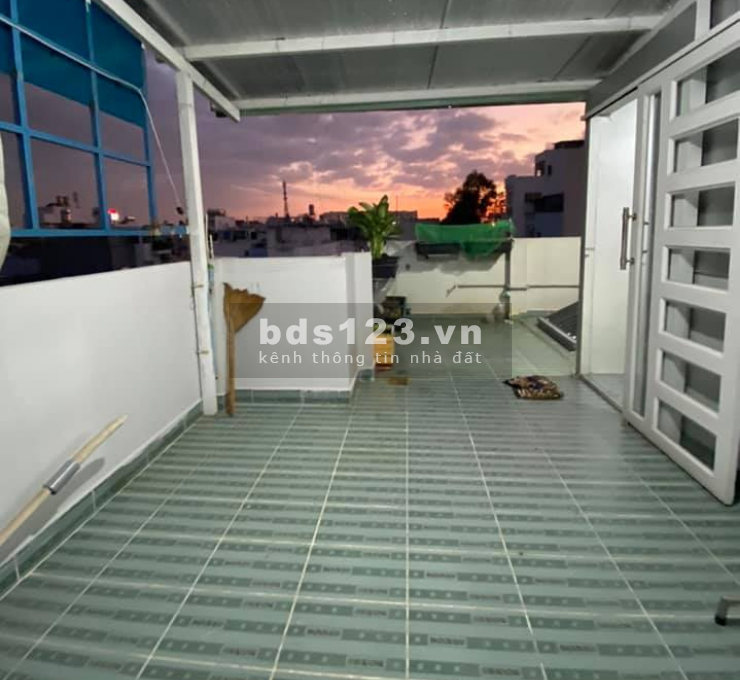 Bán nhà 3 tầng 4PN ở ngay Phạm Văn Chiêu, P.9, GV 58m(5x12) giá 3.9 tỷ TL