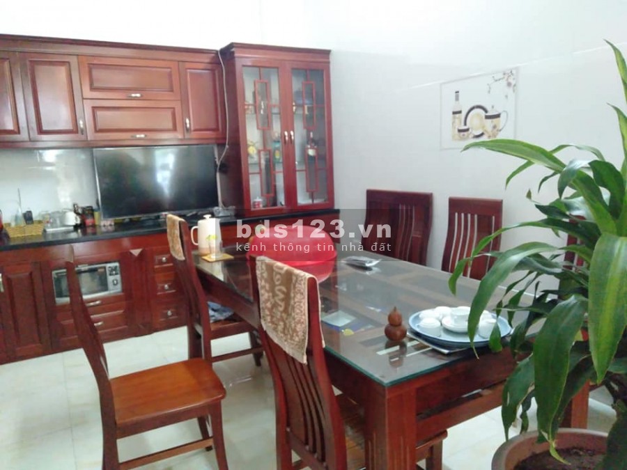 Bán nhà Trường Sơn, P13, Quận 10, Ngang 4.3m, 45m2, giá chỉ 4 tỷ 950 Thương lượng sâu.