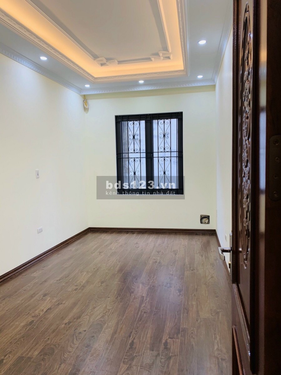 BÁN NHÀ PHỐ TRẠM - 38M x 5 TẦNG - 1 BƯỚC RA PHỐ TRẠM, 3 PHÚT QUA PHỐ [3.5 TỶ]