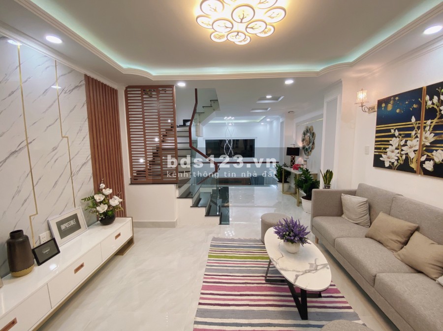 Bán nhà HXH Quang Trung, Gò Vấp, 4 tầng 40m2 chỉ 4,35 tỷ TL