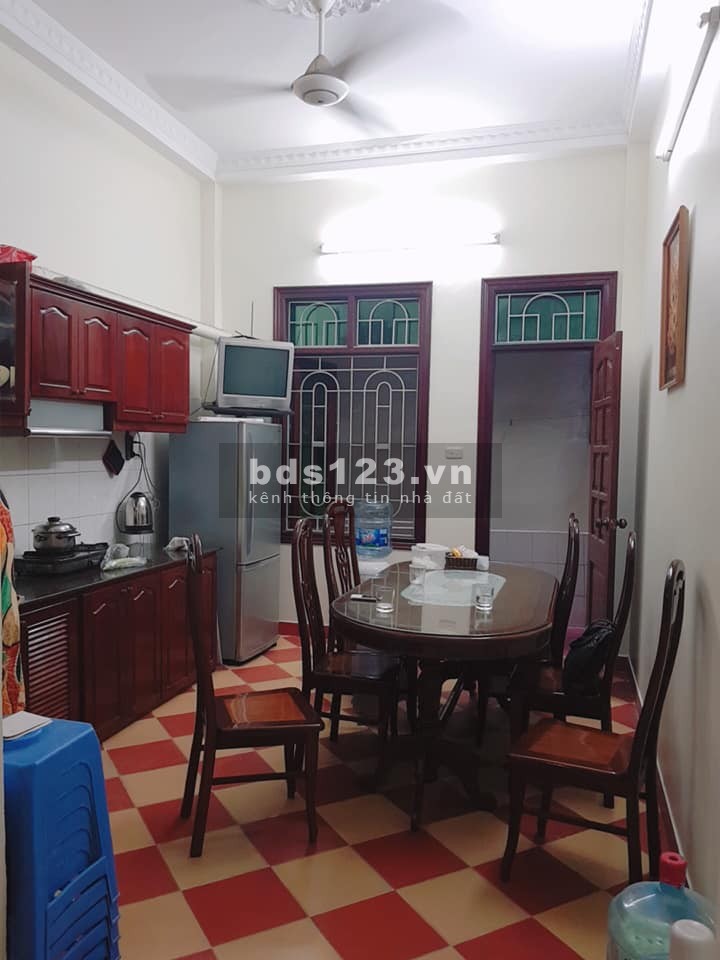 VIP! Ô tô tránh, Ngõ thông Trần Khát Chân DT 32 m2x4T, MT 3.5 Giá 2tỷ3