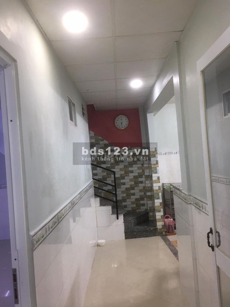 Nhà Trần Khắc Chân, P9, Phú Nhuận, trệt 1 lầu, 3PN-3WC, máy lạnh, 12 tr- thương lượng