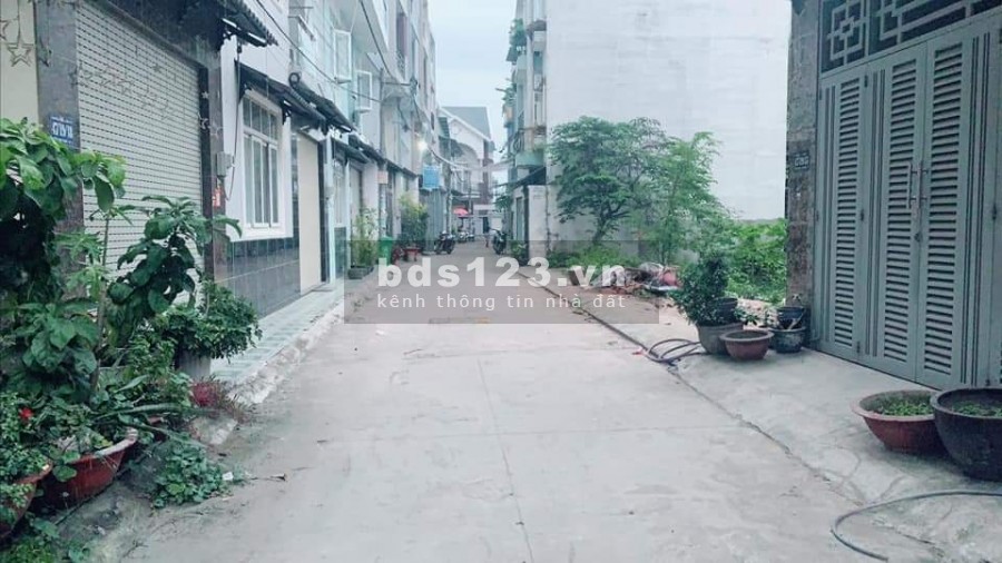BÁN GẤP NHÀ ĐƯỜNG LÝ TUỆ QUẬN TÂN PHÚ TPHCM