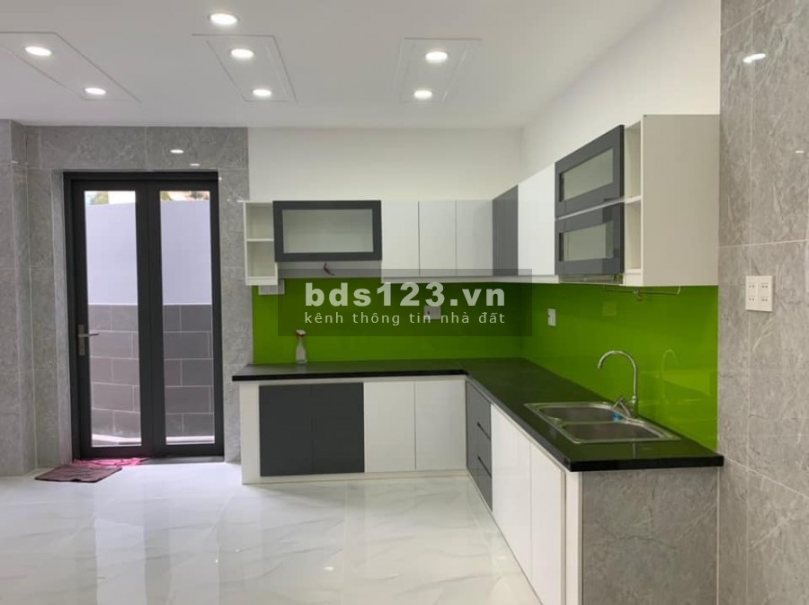 Bán nhà gần CGV Lý Chính Thắng 50m2 Quận 3