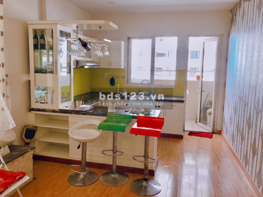 Cần bán gấp căn hộ 90m2 Era Town