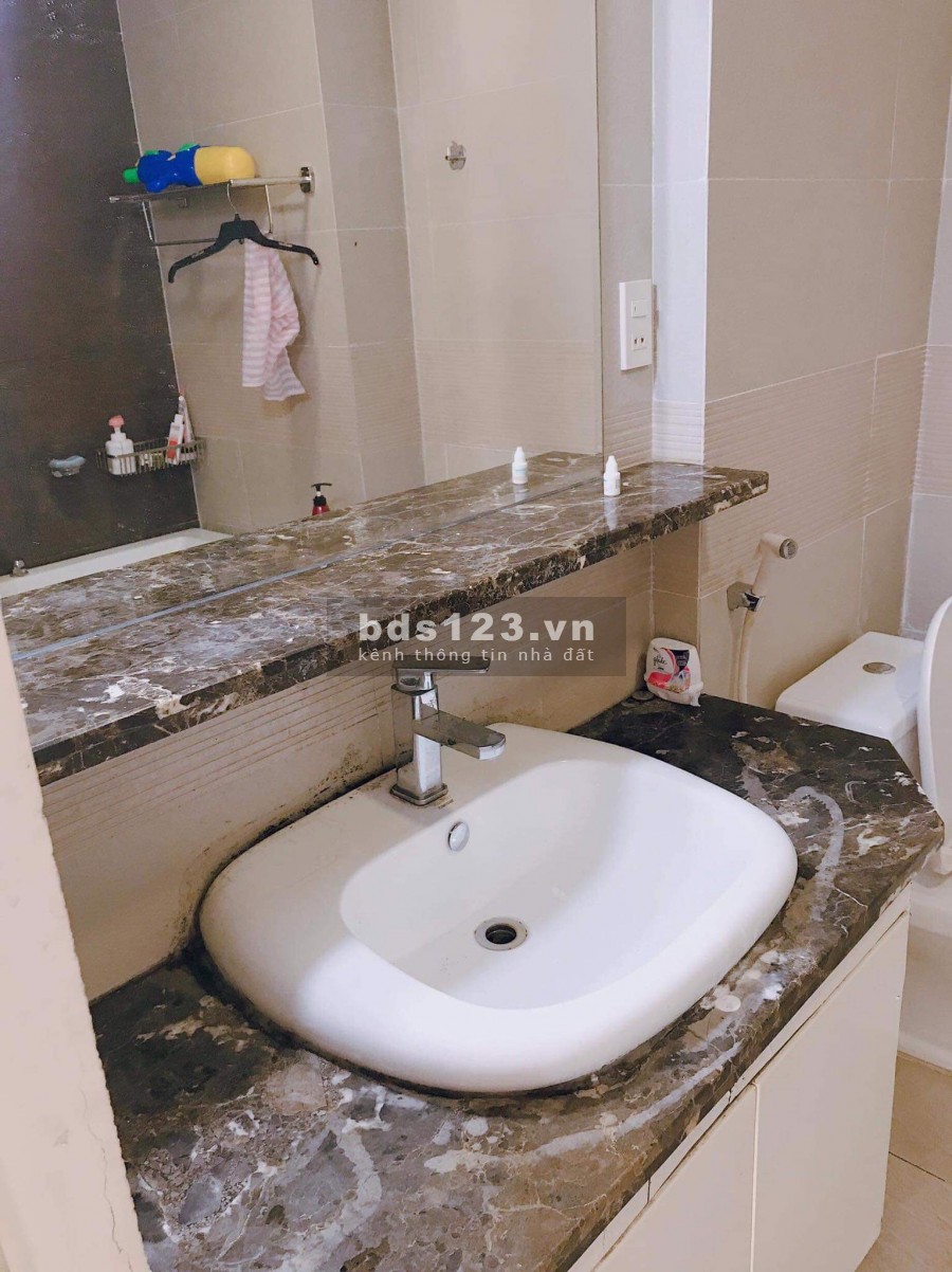 Cần bán gấp căn hộ 90m2 Era Town
