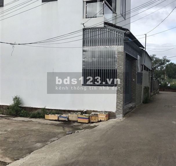 Cần bán gấp lô đất thổ cư đường Lê Hồng Phong, SHR giá chỉ, sang tên công chứng ngay