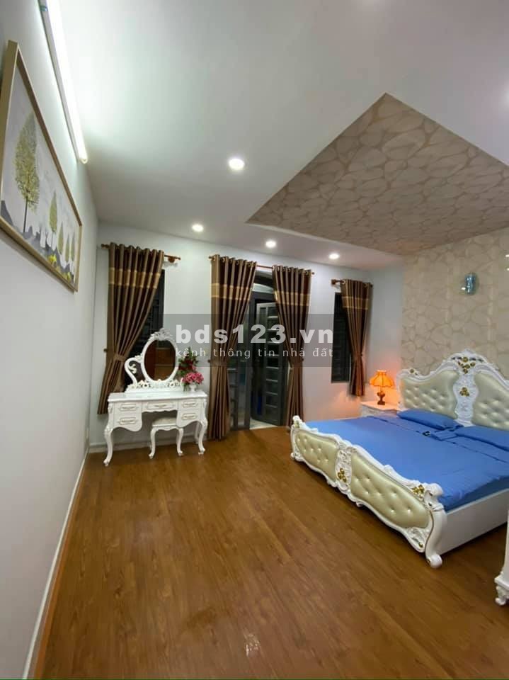 Bán nhà 7.6 tỷ, 5x18m 4 lầu hẻm 6m đường phan huy ích, phường 15, quận tân bình