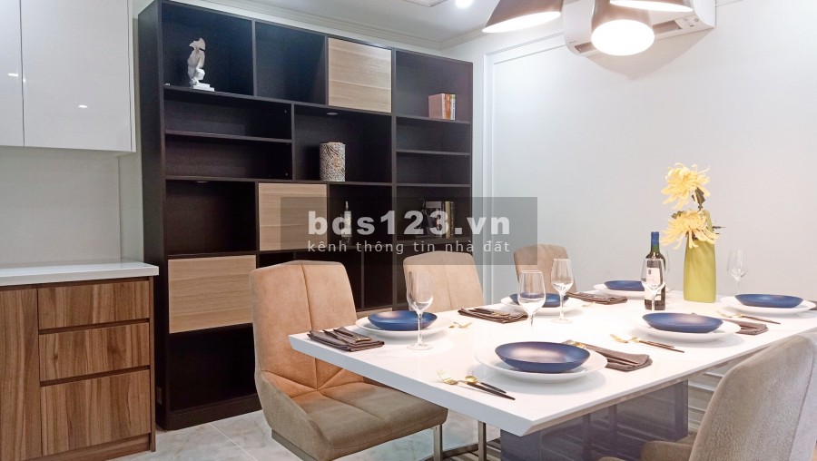 Cần Bán Căn Hộ 2PN mặt tiền Nguyễn Duy Trinh Quận 2