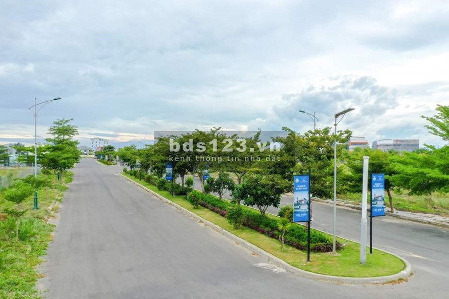 THANH LÝ RẺ VÀI LÔ ĐẤT BIỂN VIEW SÔNG NẰM ĐƯỜNG BIỂN ĐN VỀ HỘI AN SÁT FPT VÀ ONE WORLD