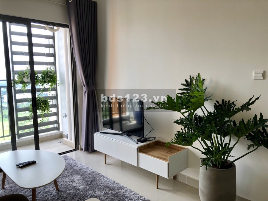Chuyển nhà cần bán căn 2PN The Sun Avenue, 73m2, full NT, giá 3,7ty bao hết. LH 0908 261 615