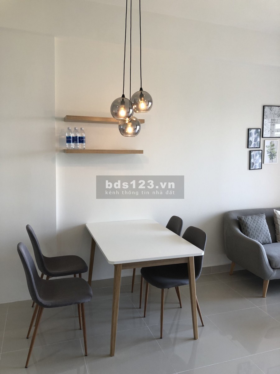Chuyển nhà cần bán căn 2PN The Sun Avenue, 73m2, full NT, giá 3,7ty bao hết. LH 0908 261 615