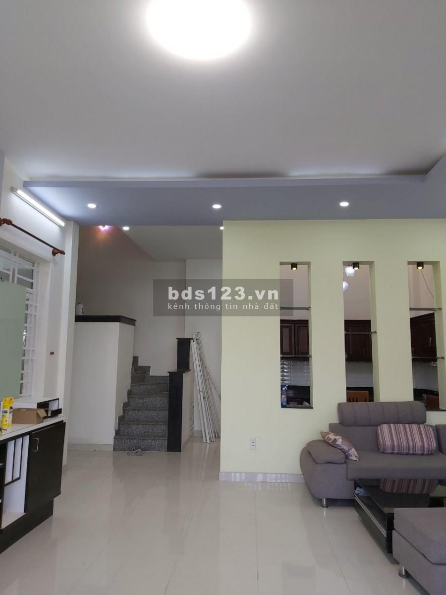 Nhà đẹp 2 lầu 1 trệt giá chỉ 4 tỷ8 Phường Linh Đông-Thủ Đức