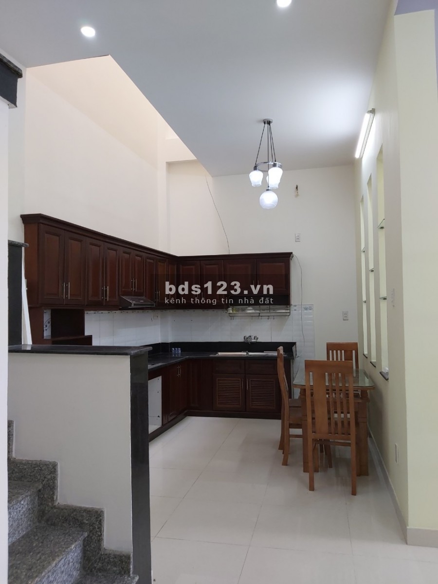 Nhà đẹp 2 lầu 1 trệt giá chỉ 4 tỷ8 Phường Linh Đông-Thủ Đức