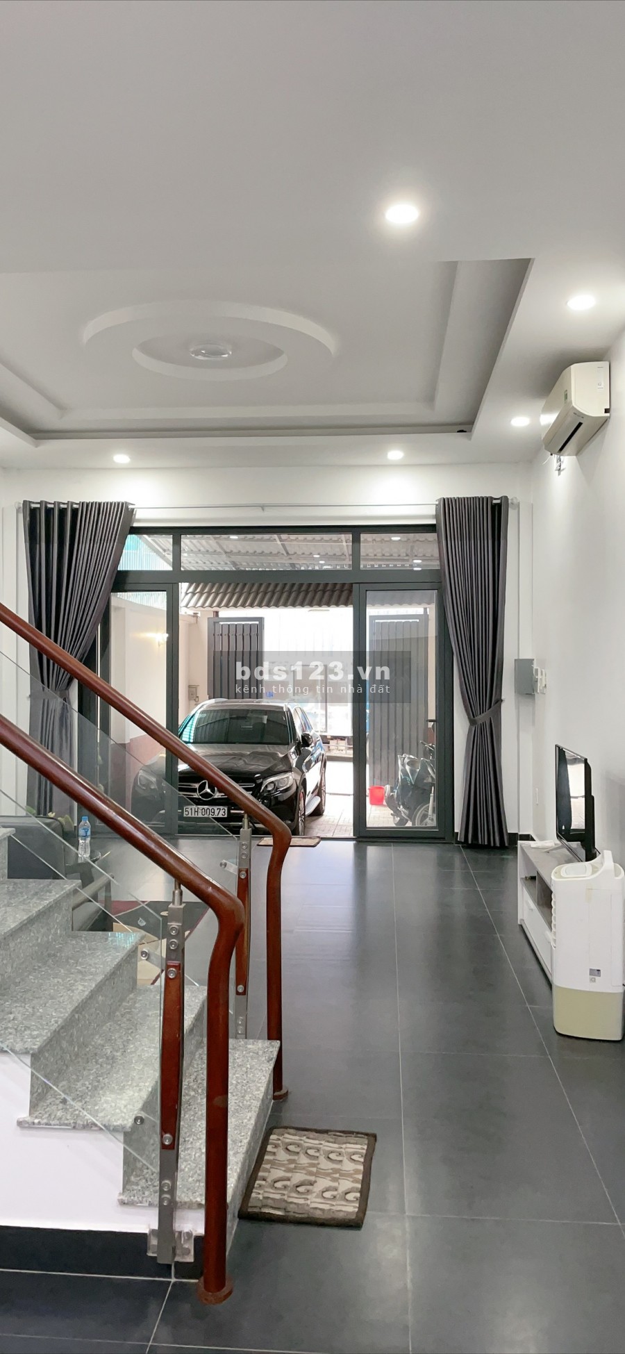 Bán căn nhà cao cấp quốc lộ 13 Hiệp Bình Phước quận Thủ Đức ngay khu trung tâm