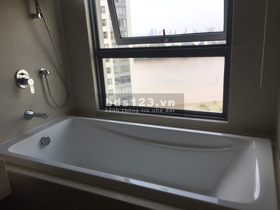 Bán căn hộ 2PN Đảo Kim Cương tầng trung view bến du thuyền 6.5 tỷ, full nội thất (full thuế phí). LH: 0933120416