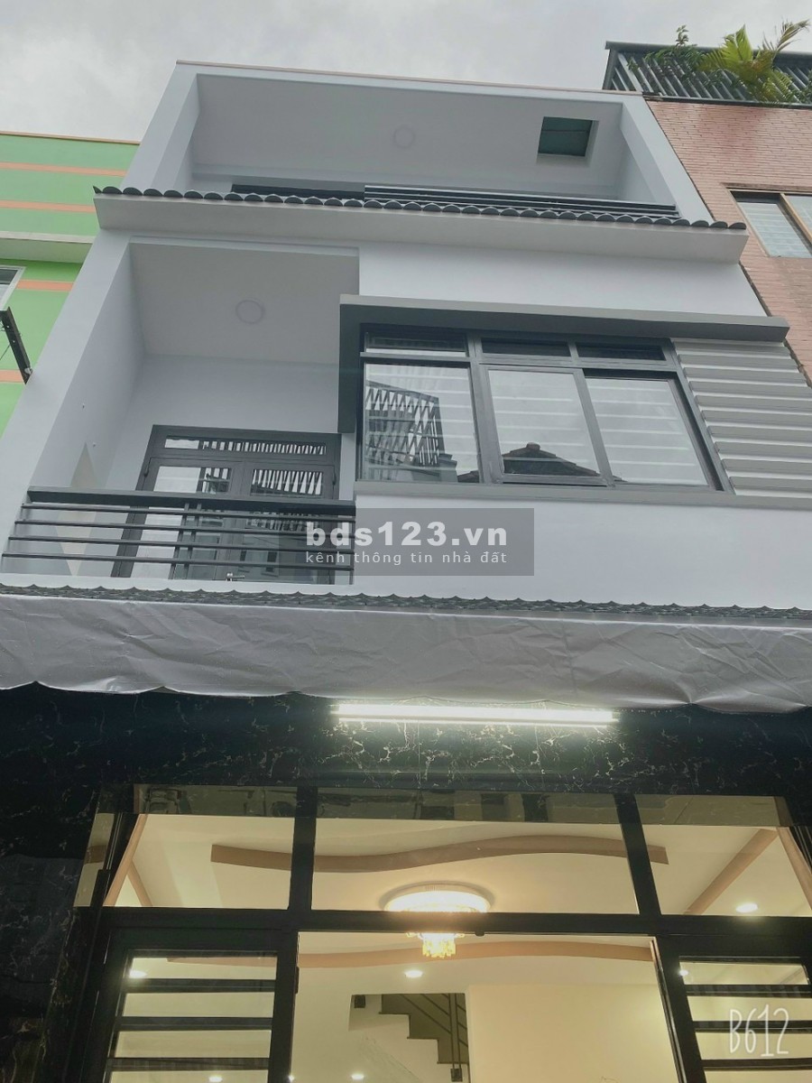 Cần bán nhà hẻm 5m đường Tân Hòa Đông quận 6, DT 104m2