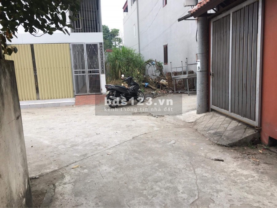 Bán đất Ngô Xuân Quảng Trâu Quỳ Gia Lâm, đường oto, DT 50.5m giá chỉ 49tr/m