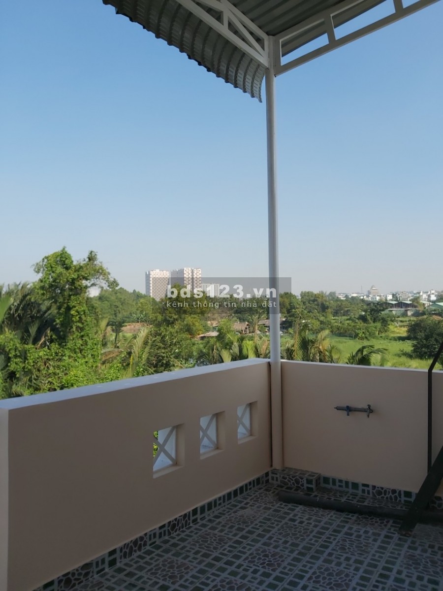 Bán nhà đẹp 3 tầng giá rẻ chỉ 4 tỷ 8 phường Linh Đông thành phố Thủ Đức