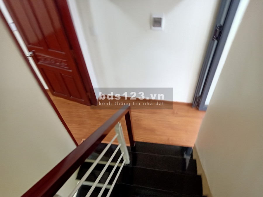 Bán nhà 2 lầu mặt tiền đường số phường Tân Phú quận 7