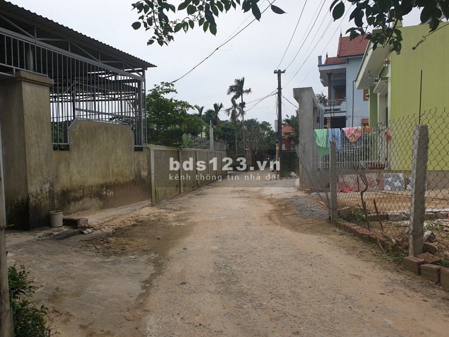 Bán đất 2 mặt tiền Quán Hàu, 187.2 m2, cách đường Trần Hưng Đạo chỉ 25m, giá rẻ