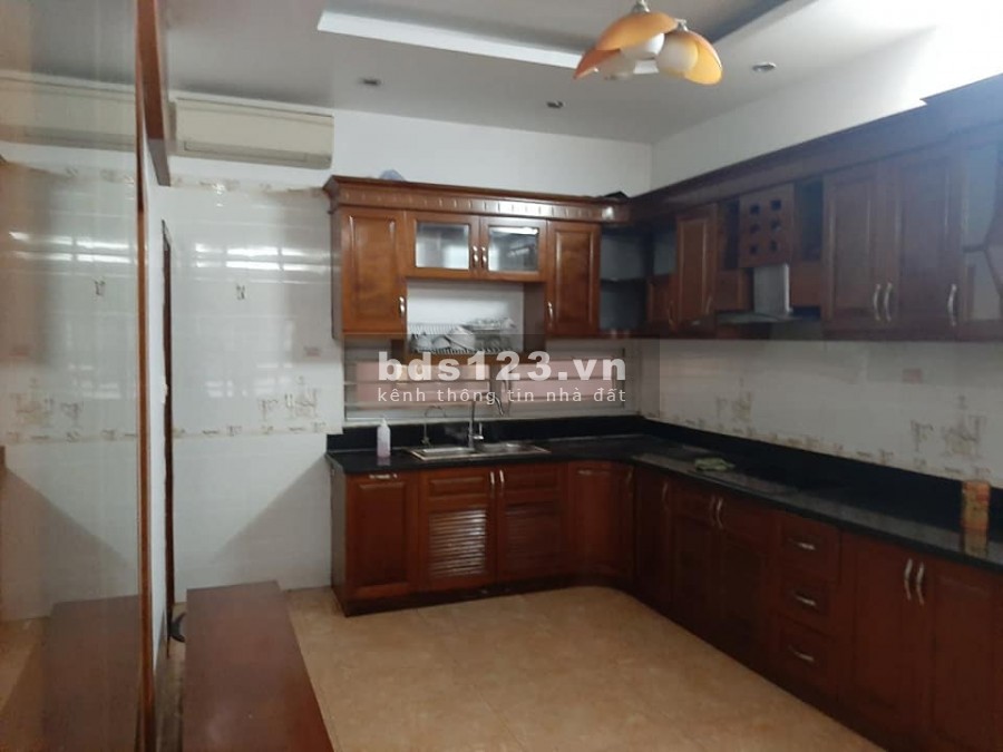 Bán nhà PL ô tô tránh mới đẹp ở luôn phố Trung Kính 5 tầng x 57m2 giá 12,7 tỷ. LH 0912442669