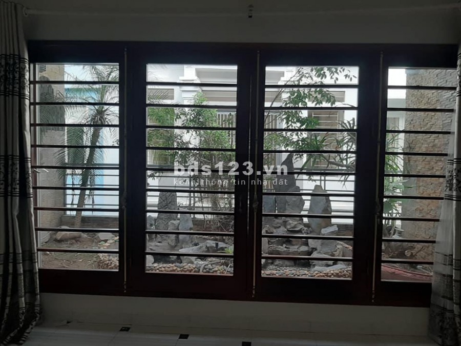 Bán nhà PL ô tô tránh mới đẹp ở luôn phố Trung Kính 5 tầng x 57m2 giá 12,7 tỷ. LH 0912442669
