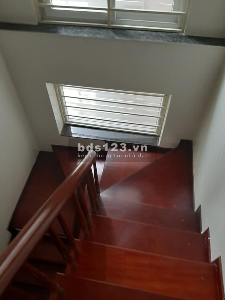 Bán nhà PL ô tô tránh mới đẹp ở luôn phố Trung Kính 5 tầng x 57m2 giá 12,7 tỷ. LH 0912442669