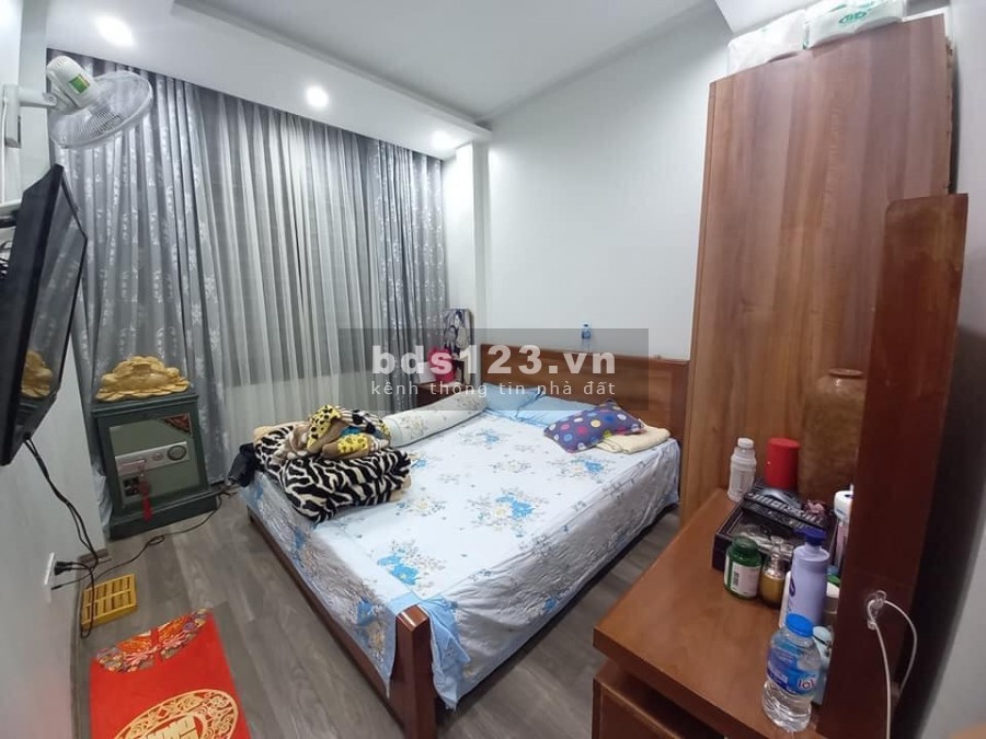 Bán nhà mới Kim Ngưu, Hai Bà Trưng, tặng full nội thất, 40m2 x 4 tầng, giá nhỉnh 3 tỷ, lh 0972063073.