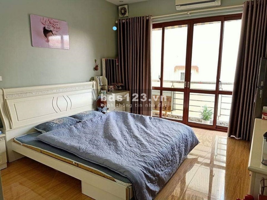 HÀNG HIẾM BỜ HỒ TÂY 80MX4 TẦNG MT 5M OTO CẤT TRONG NHÀ 9t7