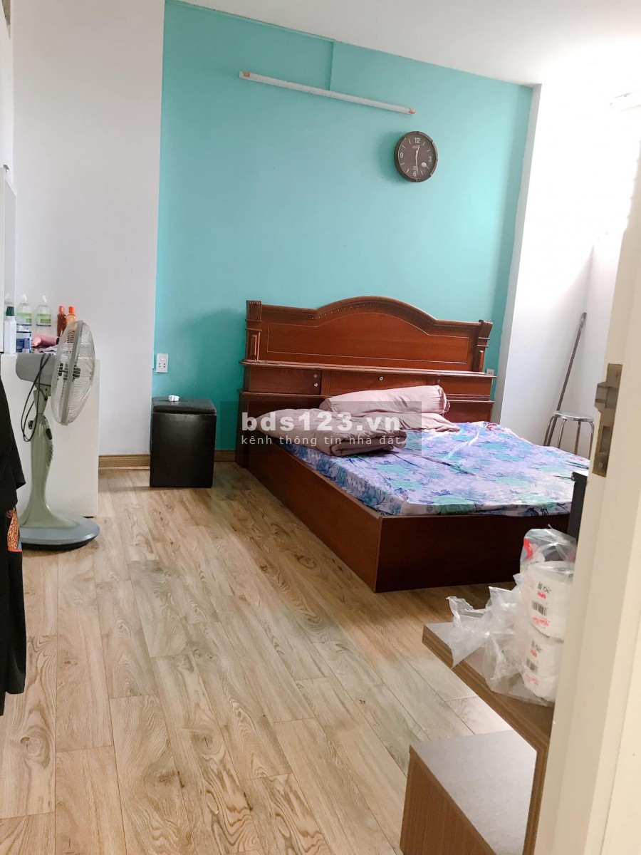 Nhà Hùng Vương – Quận 10, 45m2, Hẻm 4m Xe Hơi Đỗ Cửa giá chỉ 6,5 tỷ.