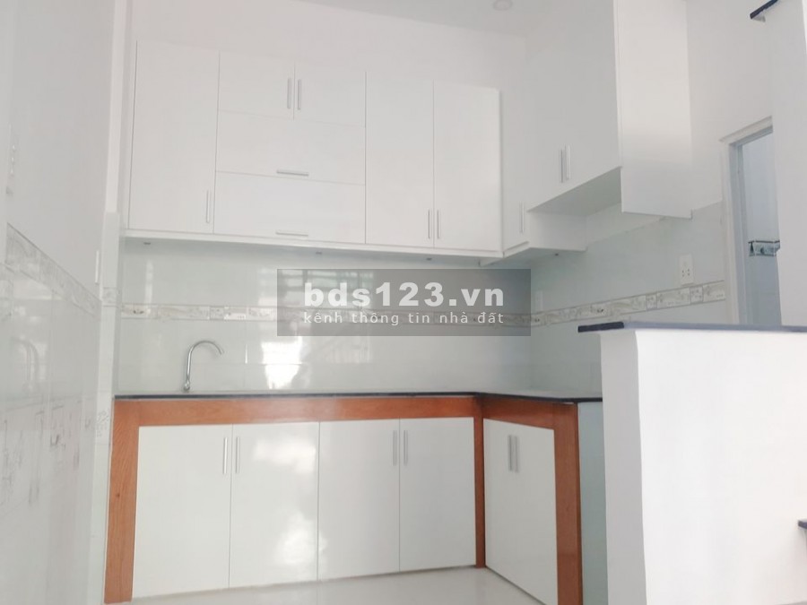 Bán nhanh căn nhà vừa xây xong gần Hưng Long_Bình Chánh,SHR