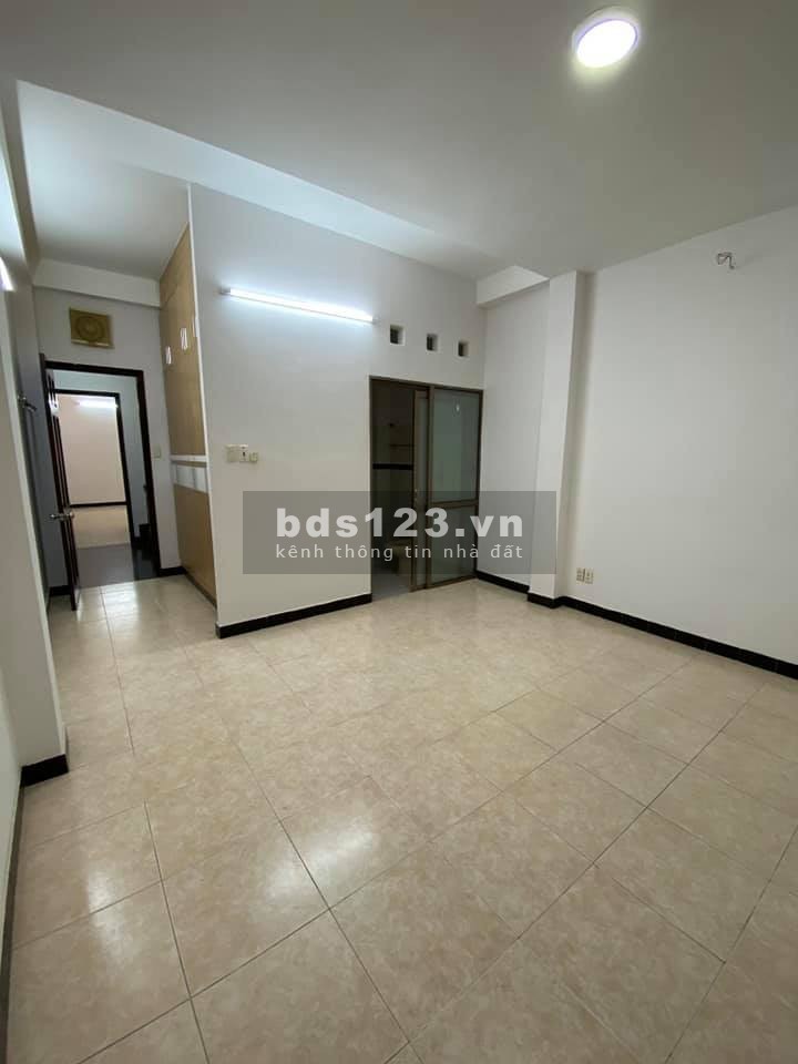 GẤP BÁN HXH LÊ BÌNH P.4 QUẬN TÂN BÌNH, 4T, BTCT CHỈ NHỈNH 5 TỶ