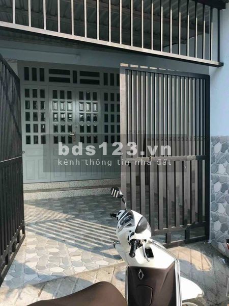 Nhà gần KCN Cao ds17 Linh Trung dt 74m2, KDC