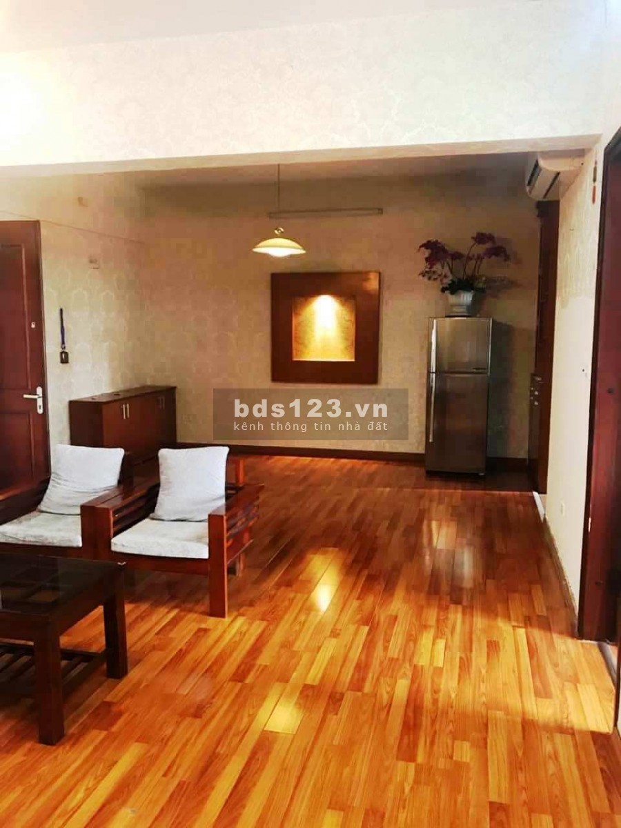 Bán căn hộ 3 phòng ngủ CT20 khu đô thị Việt Hưng, S: 97 m2 giá 1,75 tỷ LH 0366735565
