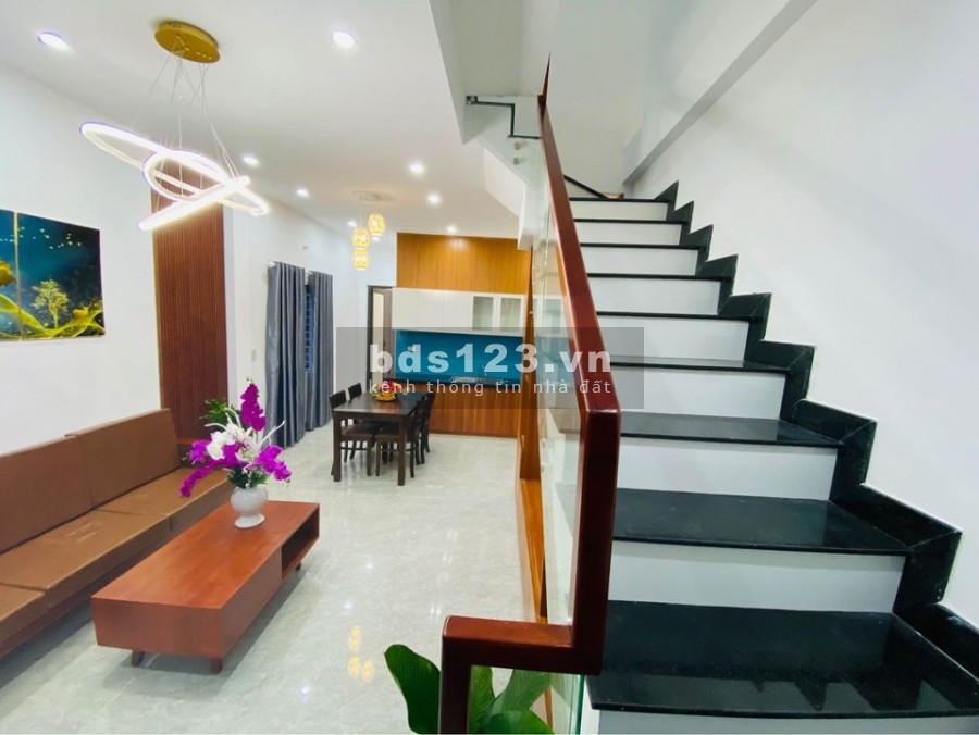 NHÀ ĐẸP 2 TẦNG FULL NỘI THẤT DỌN VÀO Ở NGAY KIỆT OTO ĐẶNG HUY TRỨ. LH 0702_788_074 MS VÂN