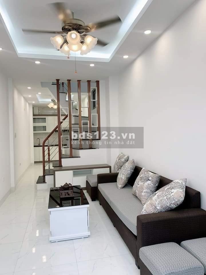 Bán nhà đẹp như khách sạn mini 5 sao Kim Giang, Hoàng Mai, DT42m, MT3,5m. Giá hơn 2 tỷ.