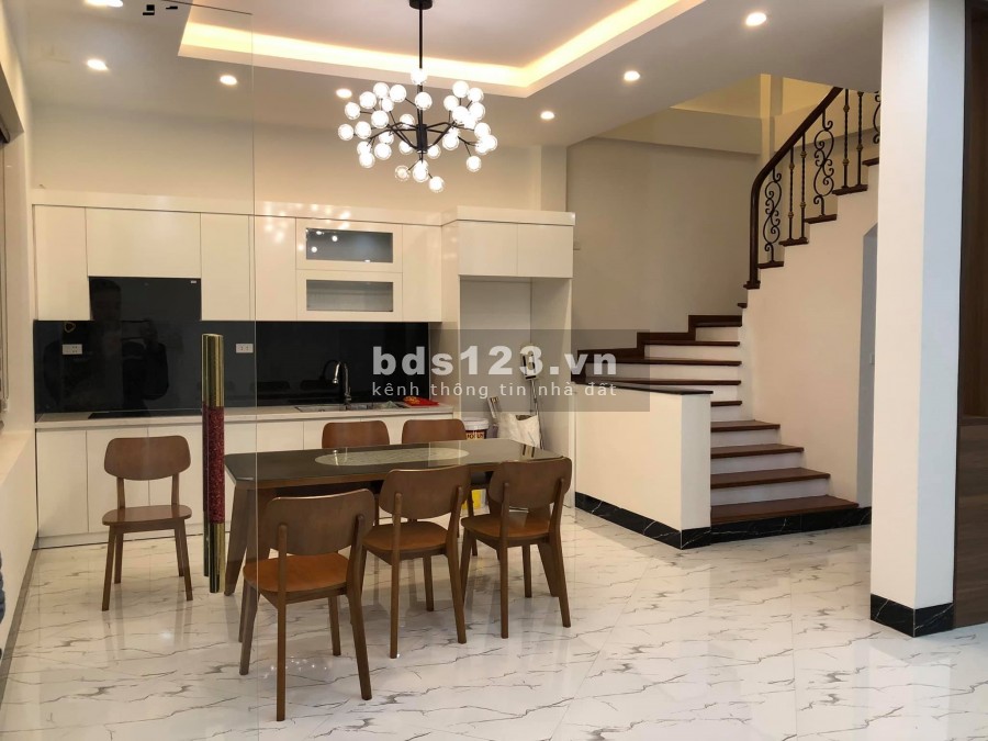 Bán nhà Xã Đàn Đống Đa 50m2 5 tầng mới keng giá 6.9 tỷ.