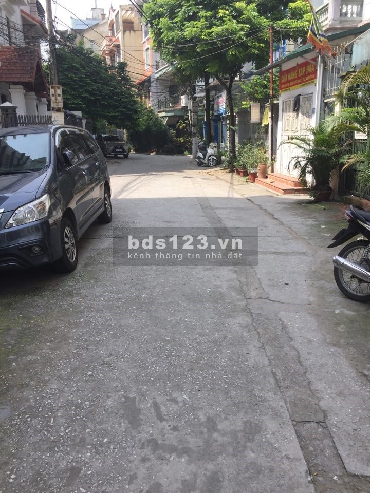 Bán đất Đội Cấn, Ba Đình 72m2, mặt tiền 5m giá 11.5 tỷ, hai mặt ngõ, ô tô 7 chỗ vào nhà