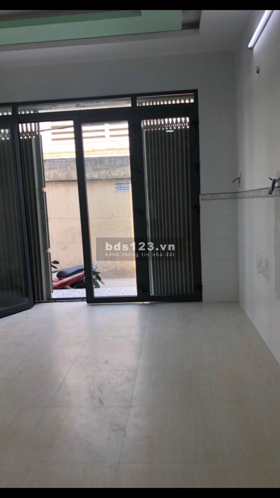 Cho thuê nhà 3 tầng 5x10, 4PN hẻm 5m gần MT Lý Chiêu Hoàng Q6_12tr