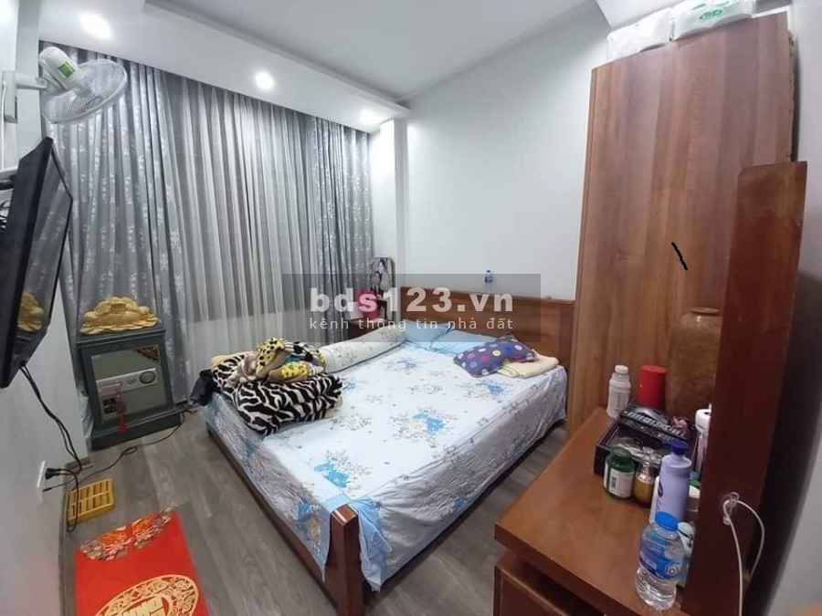 Hiếm quá phố Tam Trinh 5 tầng, DT49m, Ô tô qua, Kinh doanh chỉ 3 tỷ 900.