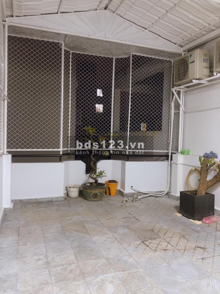 Bán nhà Cách Mạng tháng 8, P15,Quận 10, DT 36m 4 tầng, giá 4,5 tỷ.