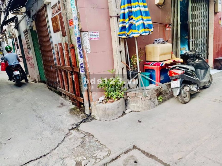 Bán gấp nhà riêng, hẻm XH, Khu Him Lam, Q7, 105m2, chỉ 6,3 tỷ TL