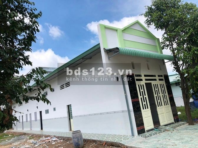 BÁN GẤP DÃY TRỌ ĐÔI TRONG KHU ĐÔ THỊ SÁT BÊN CHỢ DÂN SINH TIỆN KINH DOANH BUÔN BÁN THÊM