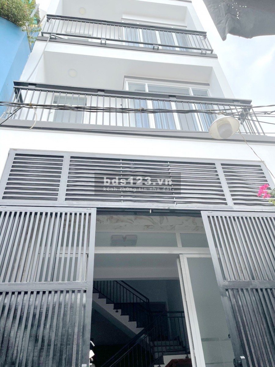 Nhà mới đẹp 4.56*11m 2lầu hẻm ôtô Tạ Quang Bửu Phường 4 Quận 8 - Mr Hà 0903772656