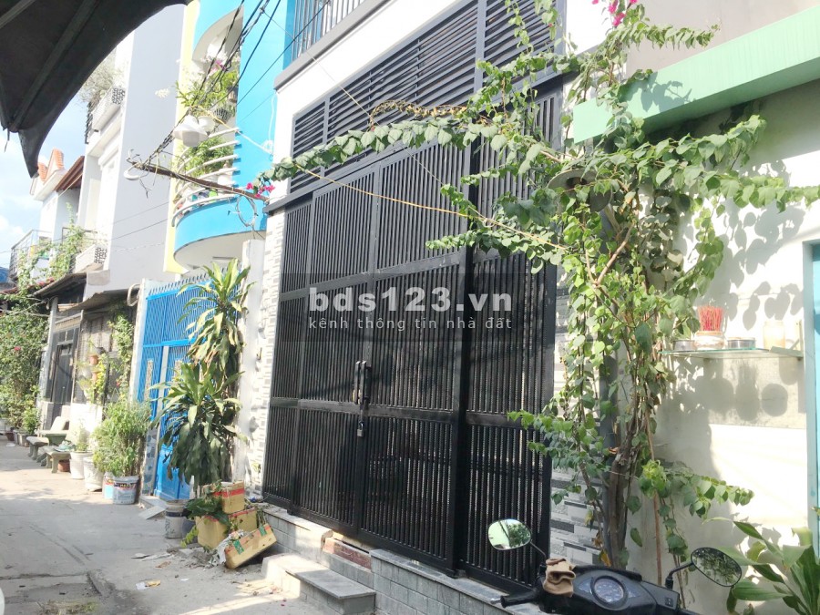 Nhà mới đẹp 4.56*11m 2lầu hẻm ôtô Tạ Quang Bửu Phường 4 Quận 8 - Mr Hà 0903772656
