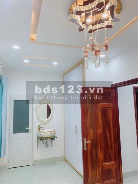 Hẻm xe hơi 8m Yên Thế, Phường 2, Tân Bình, DT 4,2x16m nhà 3 lầu. Giá 10,9 tỷ